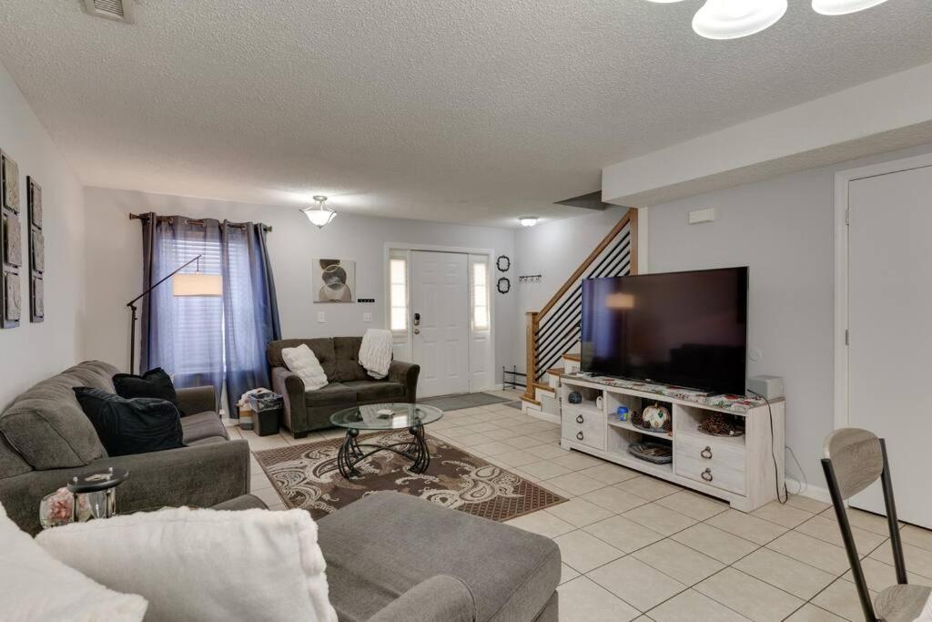 Lovely 2 Bdr Condo With Balcony 2M To Broadway NashvilleNashville  Kültér fotó